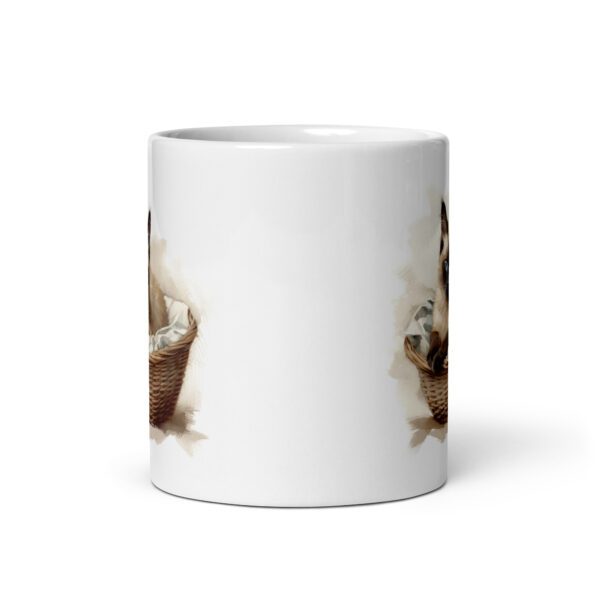 Taza de cerámica de la Serie Pinceladas Gatunas, Diseño 004, mostrando gatos en poses adorables dentro de cestas de mimbre, ideal para amantes de los felinos