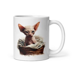 Taza de cerámica de la Serie Pinceladas Gatunas, Diseño 002, mostrando gatos en poses adorables dentro de cestas de mimbre, ideal para amantes de los felinos