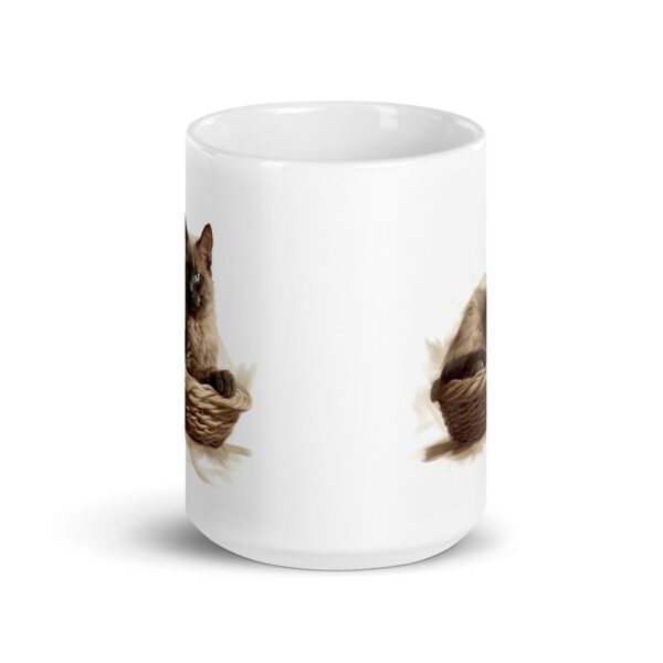 Taza de cerámica de la Serie Pinceladas Gatunas, Diseño 013, mostrando gatos en poses adorables dentro de cestas de mimbre, ideal para amantes de los felinos