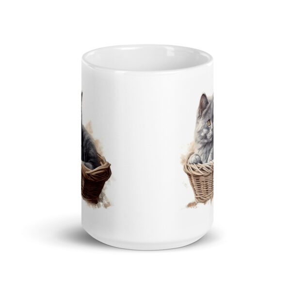 Taza de cerámica de la Serie Pinceladas Gatunas, Diseño 022, mostrando gatos en poses adorables dentro de cestas de mimbre, ideal para amantes de los felinos