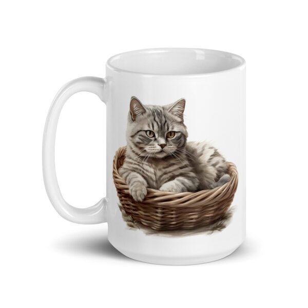 Taza de cerámica de la Serie Pinceladas Gatunas, Diseño 021, mostrando gatos en poses adorables dentro de cestas de mimbre, ideal para amantes de los felinos