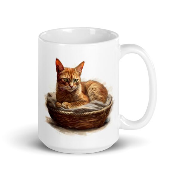 Taza de cerámica de la Serie Pinceladas Gatunas, Diseño 023, mostrando gatos en poses adorables dentro de cestas de mimbre, ideal para amantes de los felinos
